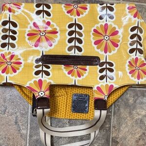 Brighton Sunny POP floral beach tote with registration card